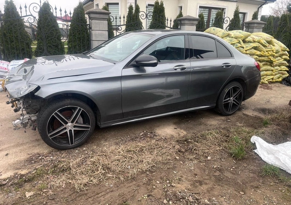 Mercedes-Benz Klasa C cena 52000 przebieg: 212000, rok produkcji 2018 z Warszawa małe 301